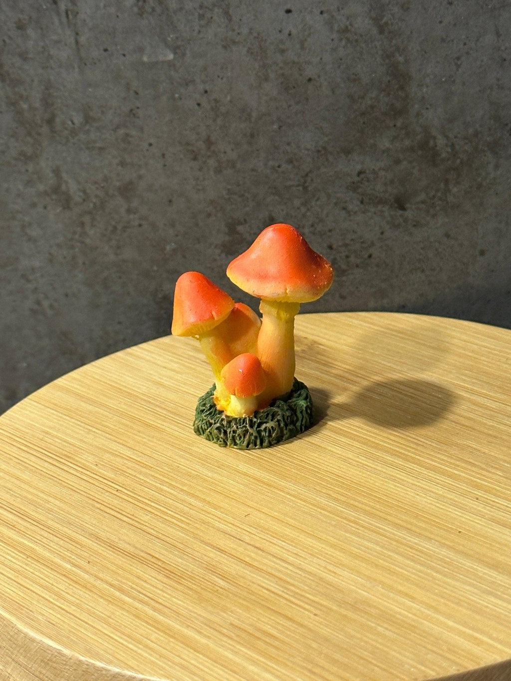 Mushroom Ornament - Halaman Habitat -